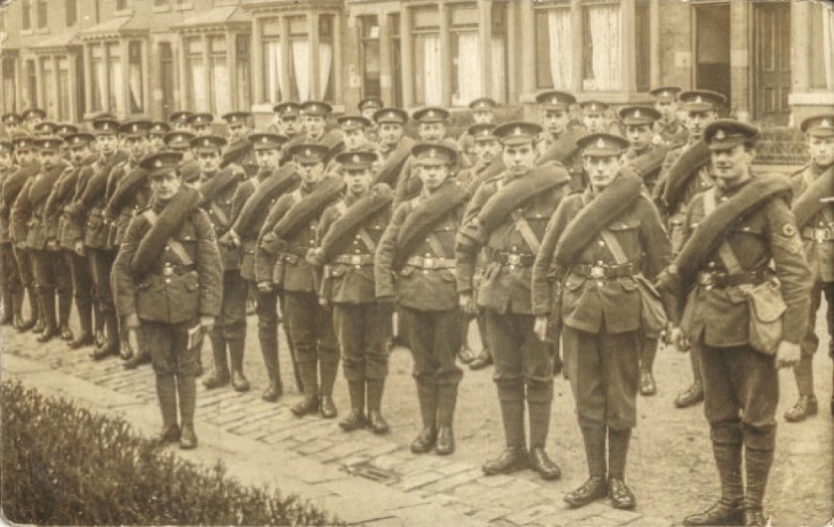 ww1Soldiers on parade